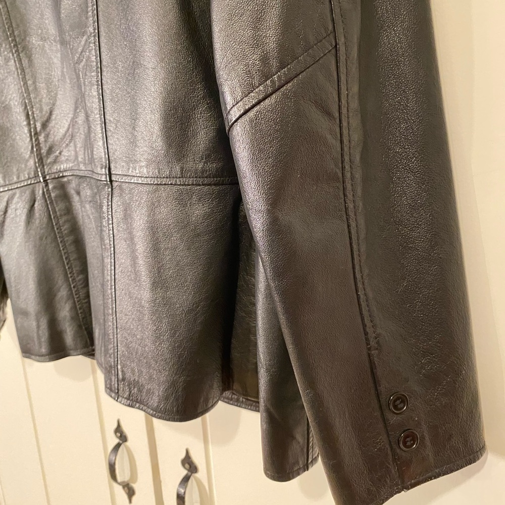 Fully Lined Clio Leather Jacket. Previously Owned… - image 7